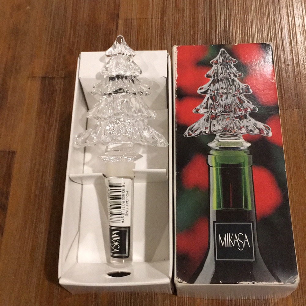 Mikasa Holiday Wine bottle stopper